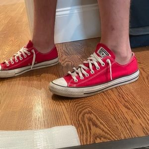 Red Low Converse